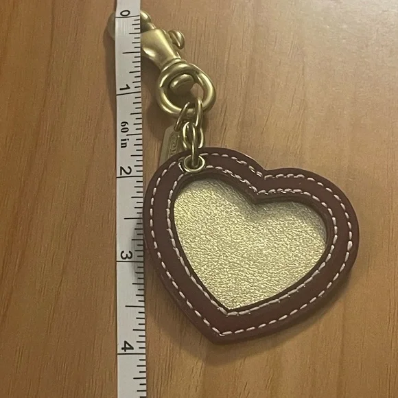 Vintage Coach Gold and Purple Heart Clip Small Picture Holder - Picture 8 of 16